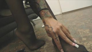 The Venus Girls - Dirty Pantyhose Foot Wanker Pantyhose-4