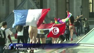 xxx video clip 47 Protesta desnudas en Paris | hidden camera | webcam -1