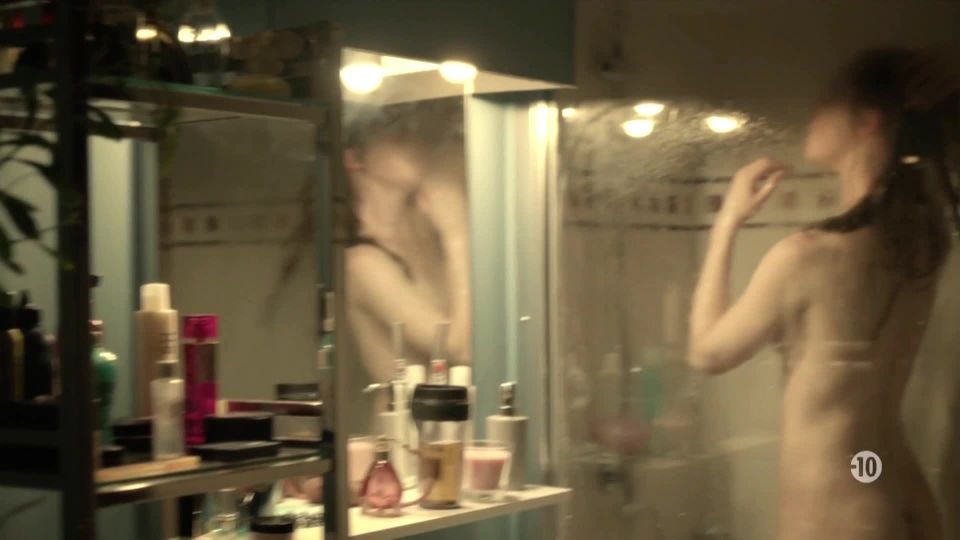 Carolina Jurczak – Deux flics sur les docks s01e04 (2011) HD 1080p!!!