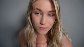 Keeks 3005 - Gym Crush Stretching Turns You On - Training blowjob-9