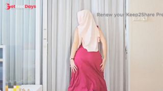 [GetFreeDays.com] Stunning Hijab Try-On Modern Dresses with a Twist. Adult Stream April 2023-1