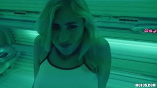 7153 Lindsey Cruz - Let�S Get Physical-1
