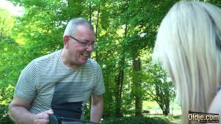 Young Girl In The Park Rides An Old Man's Cock (Hot Babes) Lika Star-1
