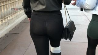 CandidCreeps 663 Strp Yoga Pants See Trhough Candid Creepshot-3