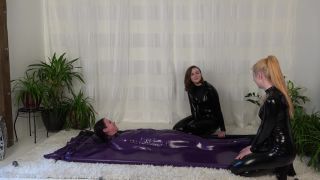 Autumn, Leila & Pearl B - Taking Turns Part 2 Quick View ...-8