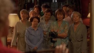 Helen Mirren, Celia Imrie, Julie Walters, Penelope Wilton – Calendar Girls (2003) HD 1080p!!!-8