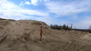 Nude Girl Walking-5