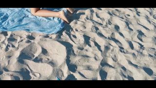 Amateur Foursome Sex On The Public Beach  WetKelly-1