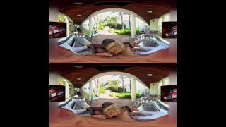 Nina Hartley Delivers Confidence in a Big Way (GearVR) - (Virtual Reality)-1
