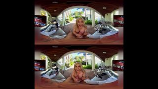Nina Hartley Delivers Confidence in a Big Way (GearVR) - (Virtual Reality)-7
