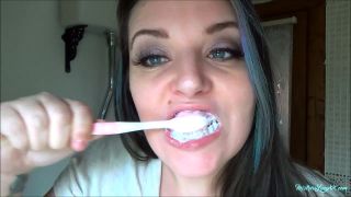 M@nyV1ds - MistressLucyXX - Toothbrushing And Spitting-1