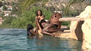 online xxx video 35 big tits baby - dark skin - strap on-1