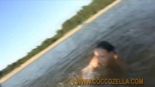 Coccozella-SiteRIP 0404-igor-beach-friends-2-6