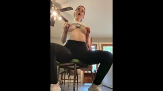 Gianna J - bootylikeabackroad BootylikeabackroadI humped my dining room table chair like it was your cock and came like craaaazy - 22-09-2021 - Onlyfans-1