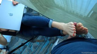 Yummy Couple – Footjob Cun on Feet Foot!-5