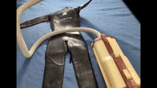 Hd Porn REQ Vacuuming Girlfriends Wetsuit with Electrolux Vacuum Cleaner-6