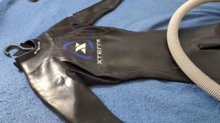 Hd Porn REQ Vacuuming Girlfriends Wetsuit with Electrolux Vacuum Cleaner-8