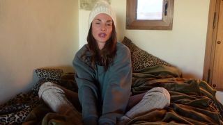 Cozy, Tantric Winter Joi  Use Your Imagination With Roxy Fox 720p-8