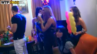 [SITERIP] CollegeFuckParties e363 5140 hd-2