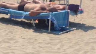 Incredible ass spotted on the beach-4