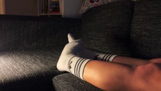 [K2S.CLUB] AkoniPule - Zieh meine weiГџen socken aus und genieГџe meine fГјГџe - FullHD 1080P-1