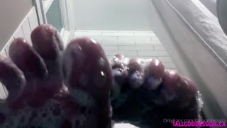 GODDESS GIA - I'm Taking A Nice Bath Getting My Big Soles All Smooth And Soapy.-9