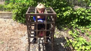 Lena - Car Trouble Download New Porn Video Fast Mode or ...-9