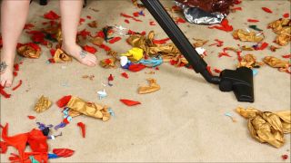 Custom Fetish - Pearl s Naked Vacuum Clean U - Fetish-1