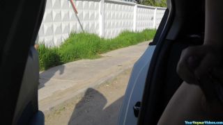 Dude flashes dick in car - Cock-5