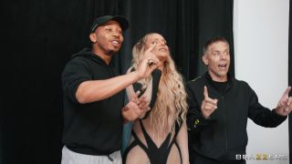Phoenix Marie, Jenna Foxx, Alexis Tae, Victoria Cakes, Kylie Rocket, Ryan Reid, (MILF porn)-1