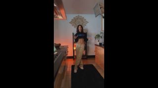 Onlyfans - Rachel Cook Nude Kitchen Striptease Video Leaked - Onlyfans-2