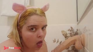 [GetFreeDays.com] Blonde piggy bathtime Porn Stream December 2022-1