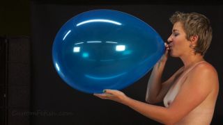 Custom Fetish - Liz Blow Pops 12 and 17 Balloons - Fetish-7