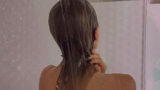 Top Celebrity Clips World Wide: Exclusive Moments Revealed-1