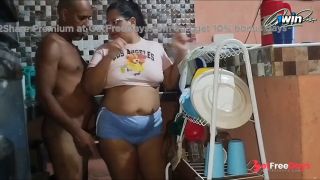 [GetFreeDays.com] Veo a mi hermosa Hijastra limpiando en Short no pude contenerme frente a ese enorme culo Adult Clip May 2023-1