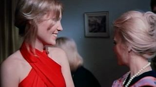 Confessions of a Young American Housewife (1974) - (Vintage)-0