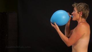 Custom Fetish - Liz Blow Pops a 30 Balloon - Fetish-0