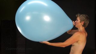 Custom Fetish - Liz Blow Pops a 30 Balloon - Fetish-8