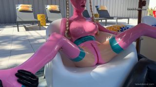 LatexLolaNoir - Poolside Perverts.-2