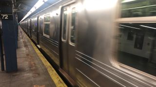 online xxx clip 30 amateur flashing Nyc Naughtiness 2160p – Milf Lacey Bender, amateur on public-9