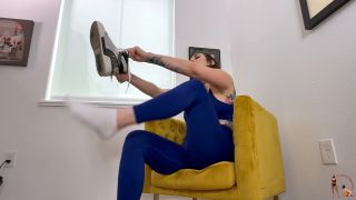 [K2S.CLUB] Femdom Puppy Play - Irene Silver Rescues The Stray Neighbor Part 2 - FullHD 1080P-8