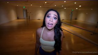 Willow Ryder - XXXTRA Stretching - Latina-1
