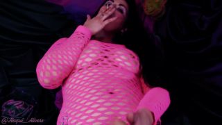  Smoking  Fetish porn  Raqui Rivers - Smoking Strap On Tease - Smoking-6