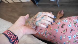 xxx clip 5 chloro femdom GirlsGettingSleepy – Jae Lynn Needs a Nap, fetish on fetish porn-2