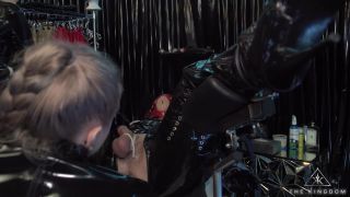 online porn video 11 brunette femdom Kates-palace – Eine Gummipuppe zum Anschaffen Part 1-2, balls crush on femdom porn-2