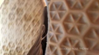 [K2S.CLUB] Goddess Rose Thorne - Clean My Shoes - HD 720P-8