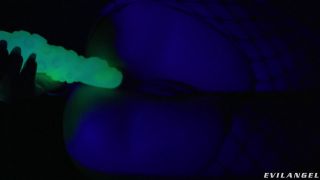 Scarlet Chase - Freak Show Slut Takes Giant Appendage - Anal-5