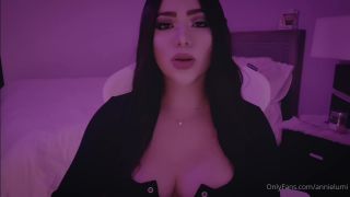 Onlyfans - Annie Lumi - annielumiCONEJITOS NUEVO ROLEPLAY  Tu PRIMA CELOSA y CALIENTE quiere tu LECHE - 22-11-2021-7