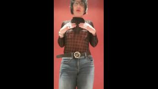 [K2S.CLUB] JulieEroticDress - Sklavin Spritzt Mit Hook Und Trinkt Es - HD 720P-9