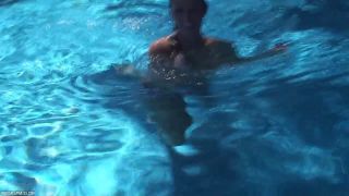 NSimsVideo 28 - Dip In The Pool (09 07 2010)-1